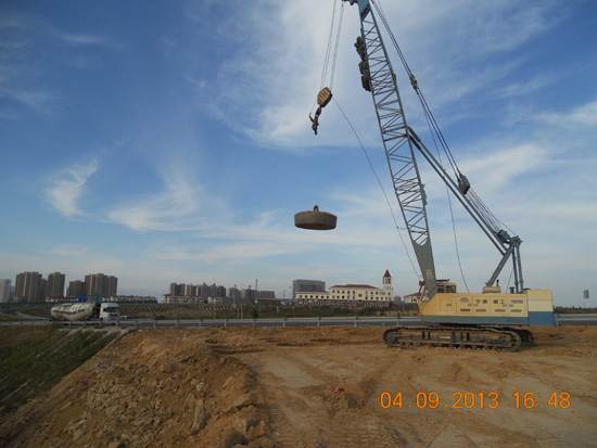 巨擘揮舞藍(lán)天